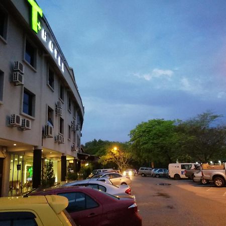 T+ Hotel Sungai Petani Exteriör bild