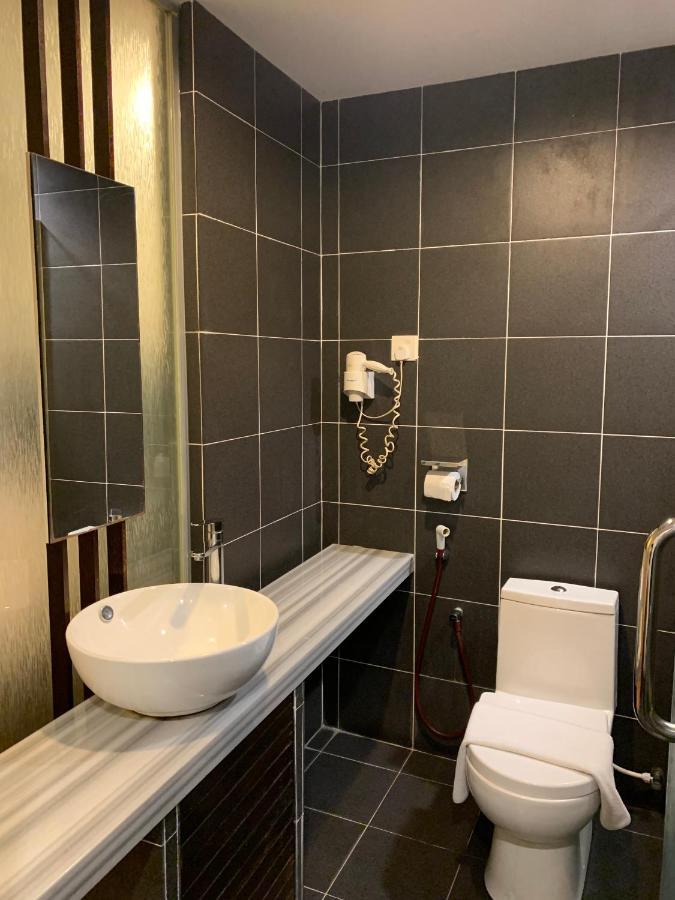 T+ Hotel Sungai Petani Exteriör bild