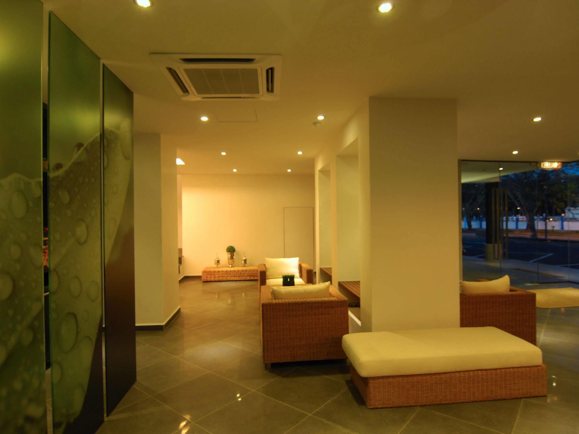 T+ Hotel Sungai Petani Exteriör bild