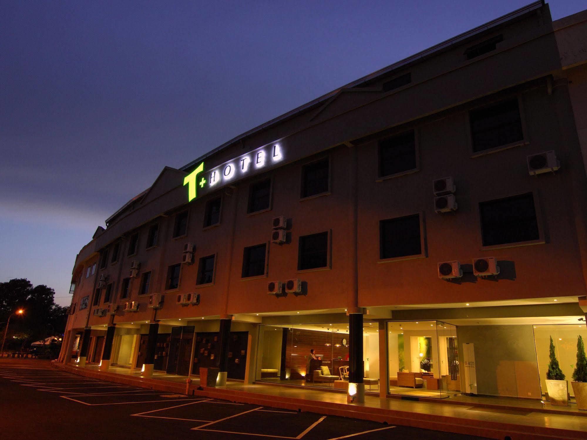 T+ Hotel Sungai Petani Exteriör bild